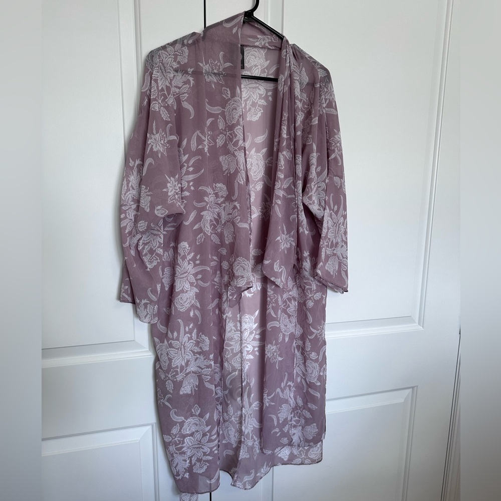 Purple with white print, Vince Camuto long sheet, open front top